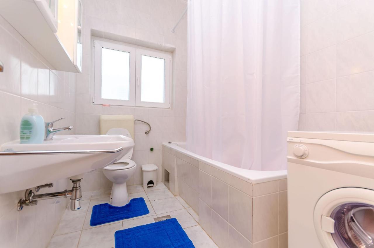 Apartment Markovic Трогир Екстериор снимка
